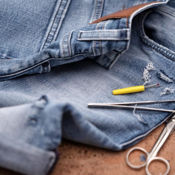 Denim et jeans illustrant l’expertise industrielle de Cogimex Group